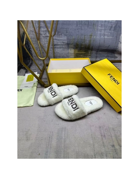 Fendi Slippers 069,Fendi Slippers,Slides Slippers,More Brands