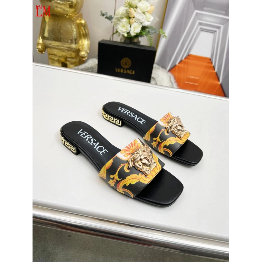 Versace slippers 111,Versace Slides,Slides Slippers,More Brands