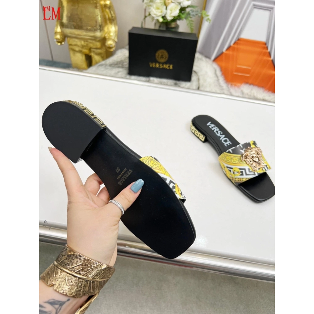Versace slippers 115,Versace Slides,Slides Slippers,More Brands