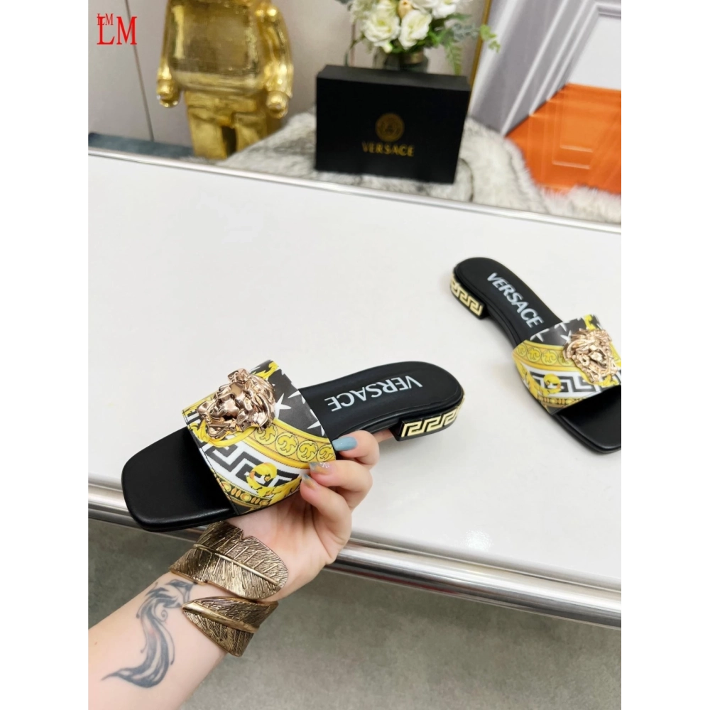 Versace slippers 115,Versace Slides,Slides Slippers,More Brands