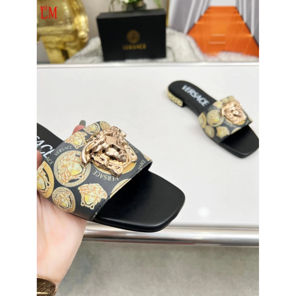 Versace slippers 117,Versace Slides,Slides Slippers,More Brands
