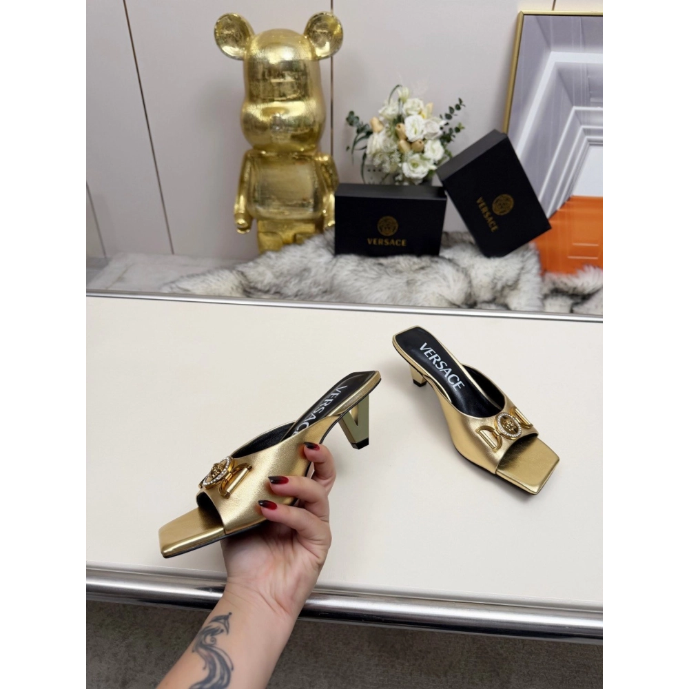 Versace slippers 126,Versace Slides,Slides Slippers,More Brands