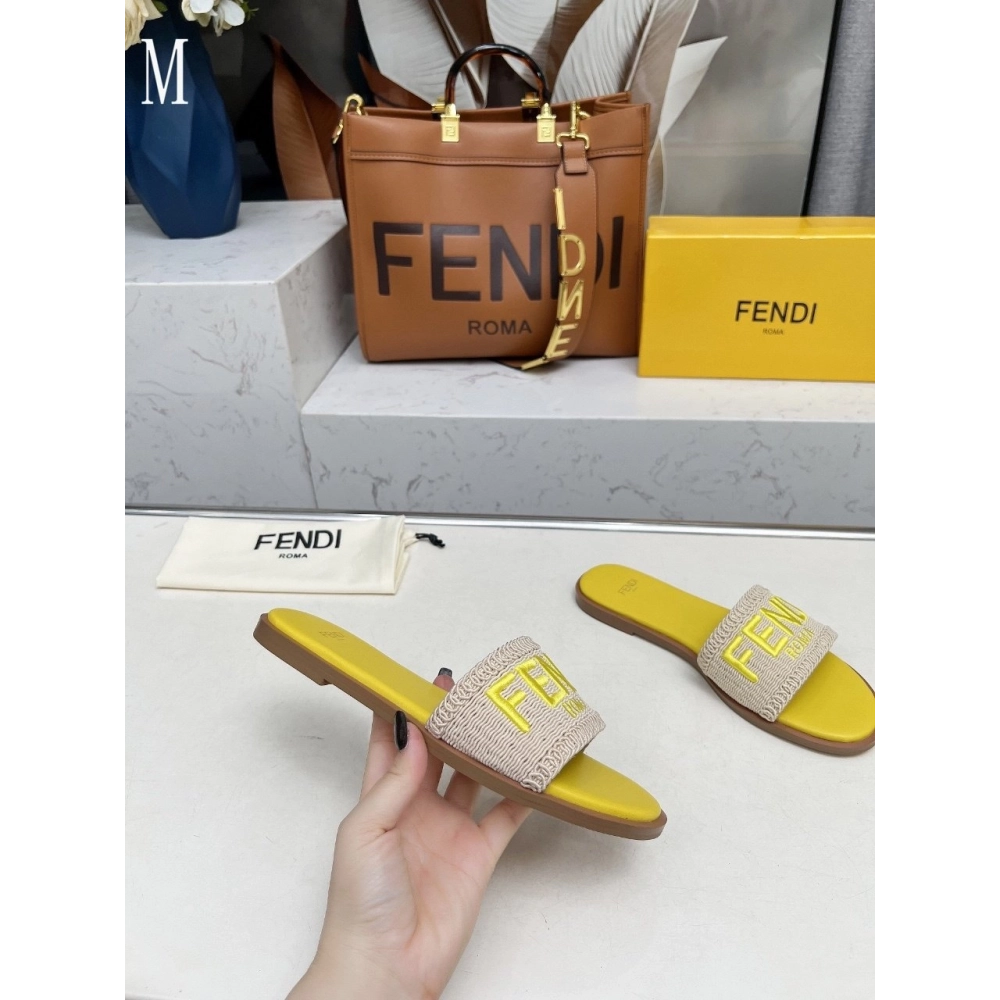 Fendi Slippers 028,Fendi Slippers,Slides Slippers,More Brands