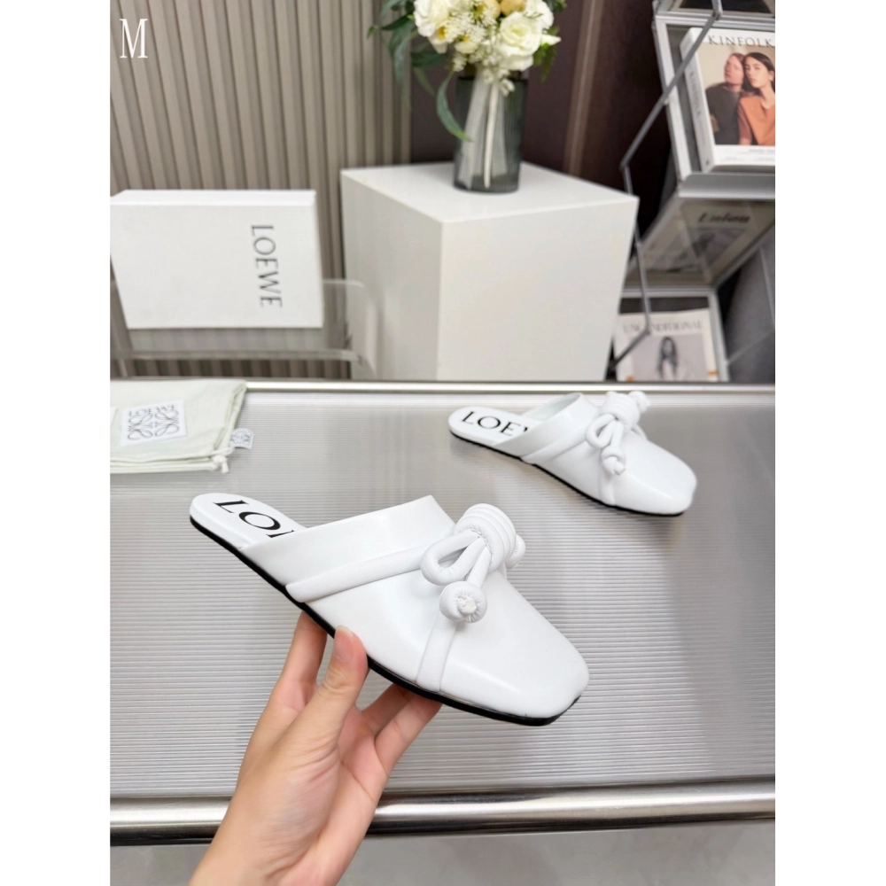 LOEWE Slippers 003,Loewe Slippers,Slides Slippers,More Brands