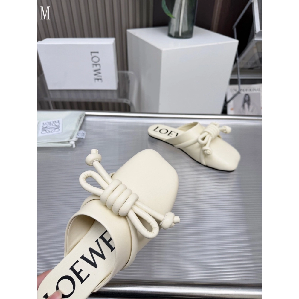 LOEWE Slippers 006,Loewe Slippers,Slides Slippers,More Brands