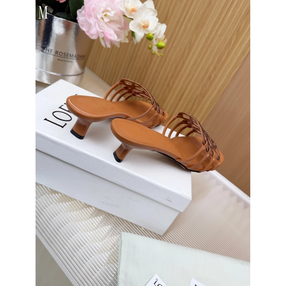 LOEWE Slippers 018,Loewe Slippers,Slides Slippers,More Brands