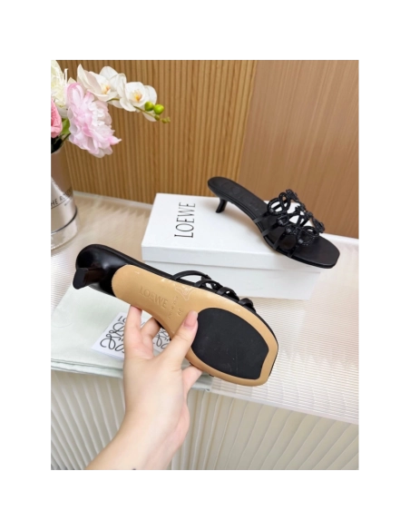 LOEWE Slippers 019,Loewe Slippers,Slides Slippers,More Brands