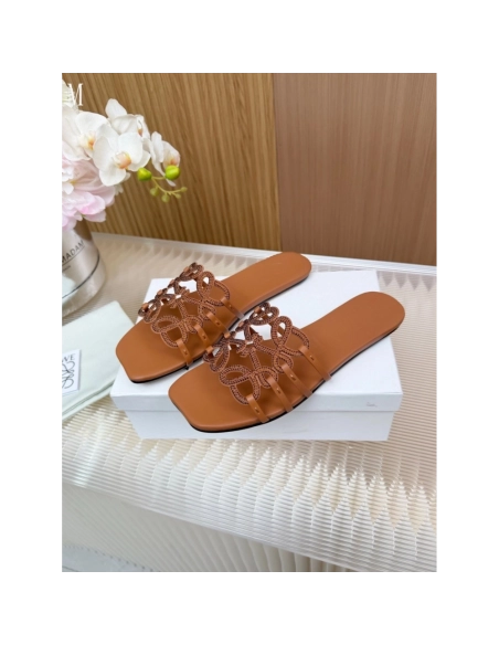 LOEWE Slippers 030,Loewe Slippers,Slides Slippers,More Brands