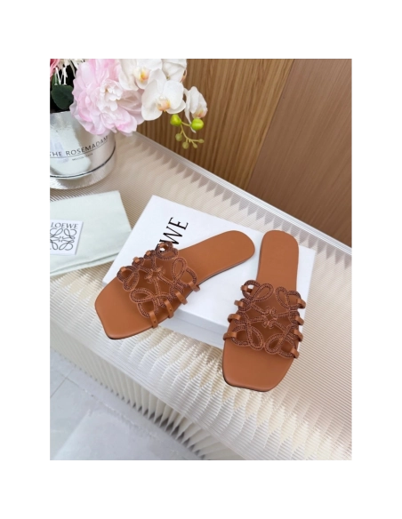 LOEWE Slippers 030,Loewe Slippers,Slides Slippers,More Brands