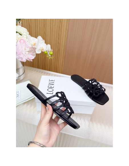 LOEWE Slippers 031,Loewe Slippers,Slides Slippers,More Brands