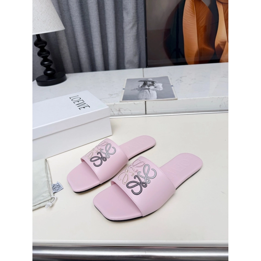 LOEWE Slippers 032,Loewe Slippers,Slides Slippers,More Brands