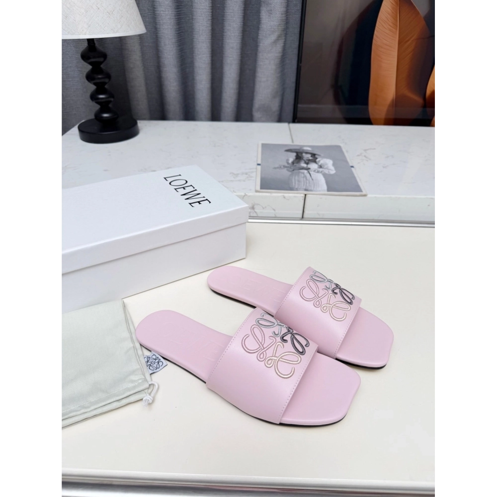 LOEWE Slippers 032,Loewe Slippers,Slides Slippers,More Brands
