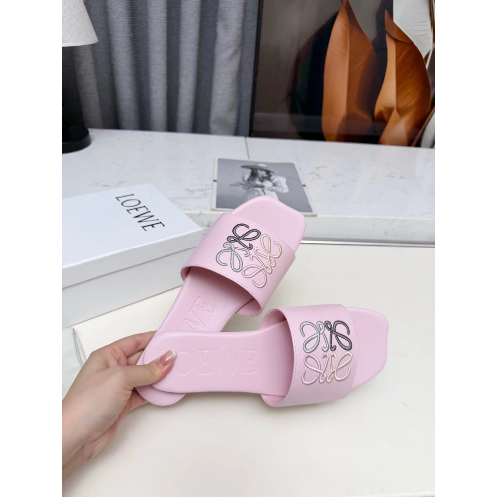 LOEWE Slippers 032,Loewe Slippers,Slides Slippers,More Brands