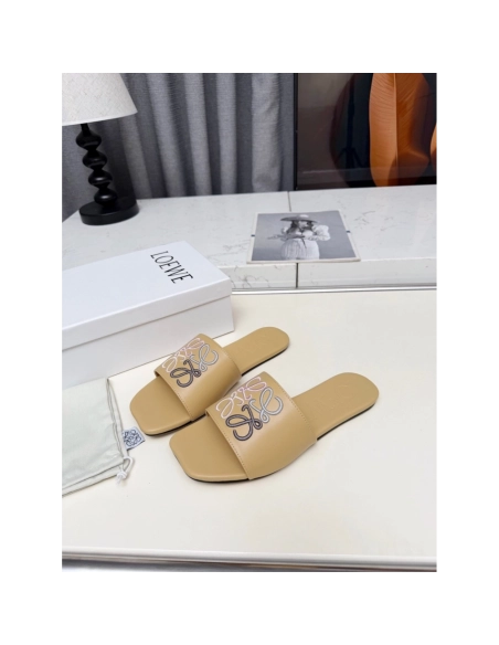 LOEWE Slippers 034,Loewe Slippers,Slides Slippers,More Brands