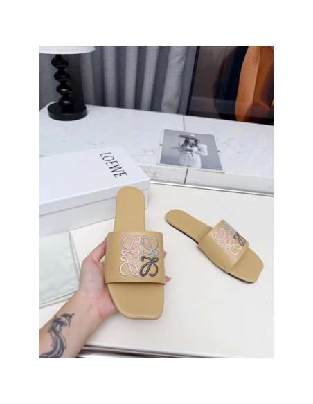 LOEWE Slippers 034,Loewe Slippers,Slides Slippers,More Brands