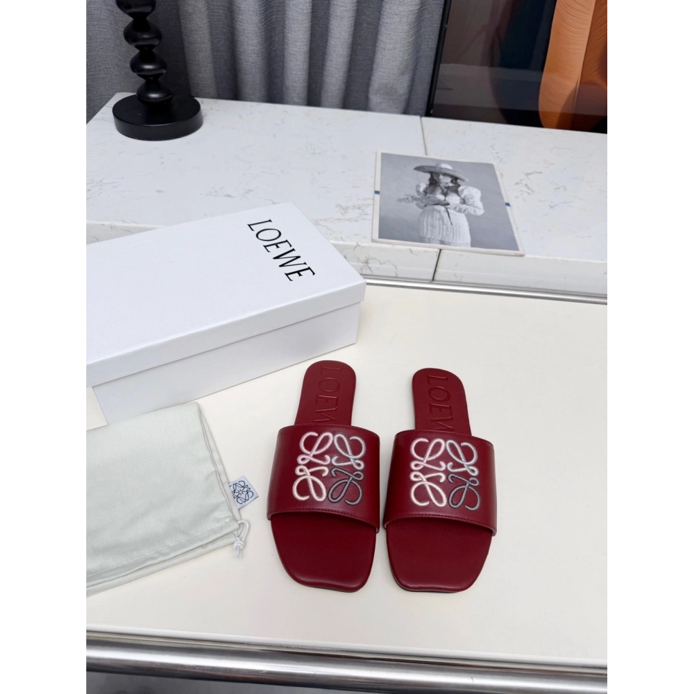 LOEWE Slippers 035,Loewe Slippers,Slides Slippers,More Brands