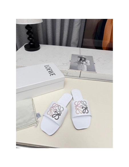 LOEWE Slippers 036,Loewe Slippers,Slides Slippers,More Brands