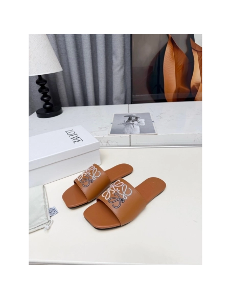 LOEWE Slippers 037,Loewe Slippers,Slides Slippers,More Brands