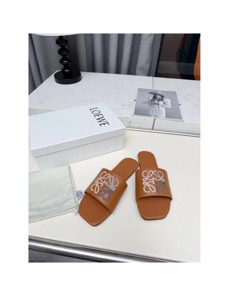 LOEWE Slippers 037,Loewe Slippers,Slides Slippers,More Brands
