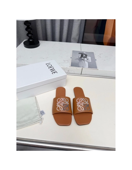 LOEWE Slippers 037,Loewe Slippers,Slides Slippers,More Brands