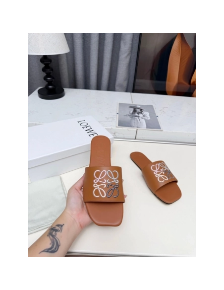 LOEWE Slippers 037,Loewe Slippers,Slides Slippers,More Brands