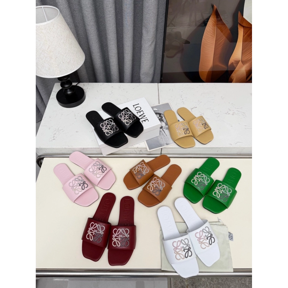 LOEWE Slippers 037,Loewe Slippers,Slides Slippers,More Brands