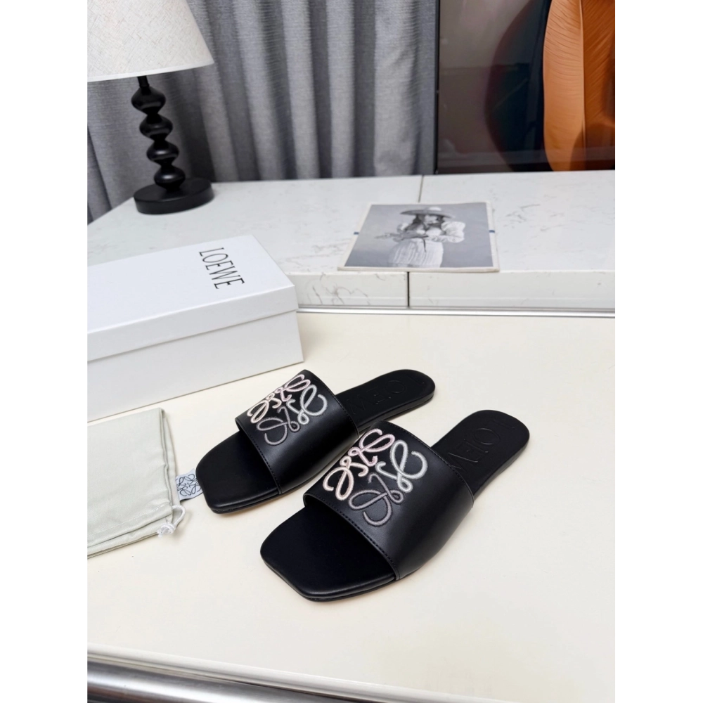 LOEWE Slippers 038,Loewe Slippers,Slides Slippers,More Brands