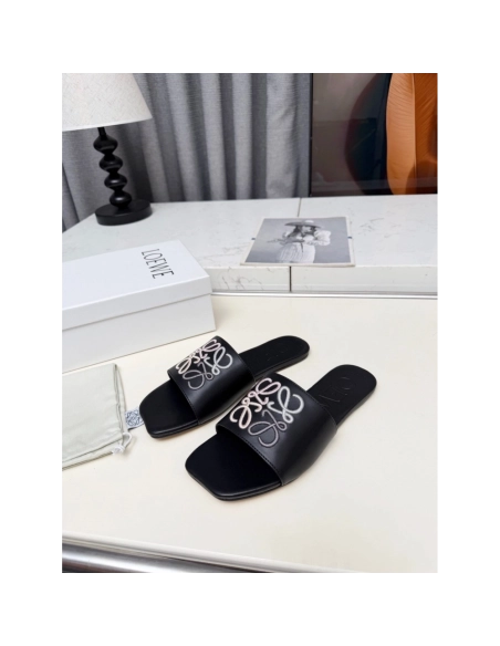 LOEWE Slippers 038,Loewe Slippers,Slides Slippers,More Brands
