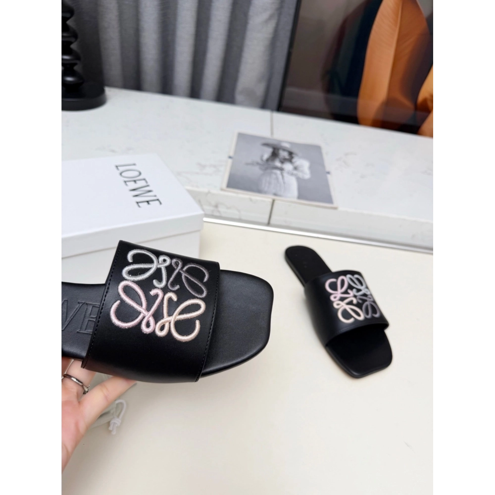 LOEWE Slippers 038,Loewe Slippers,Slides Slippers,More Brands