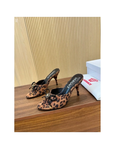 Versace slippers 118,Versace Slides,Slides Slippers,More Brands