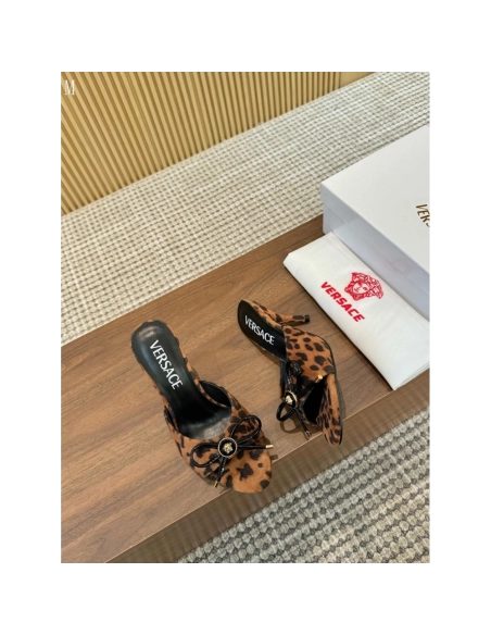 Versace slippers 118,Versace Slides,Slides Slippers,More Brands