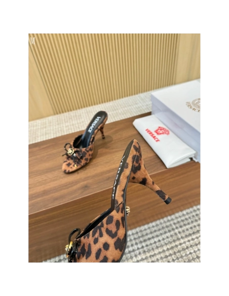 Versace slippers 118,Versace Slides,Slides Slippers,More Brands