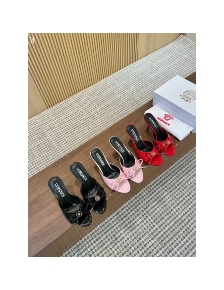 Versace slippers 124,Versace Slides,Slides Slippers,More Brands