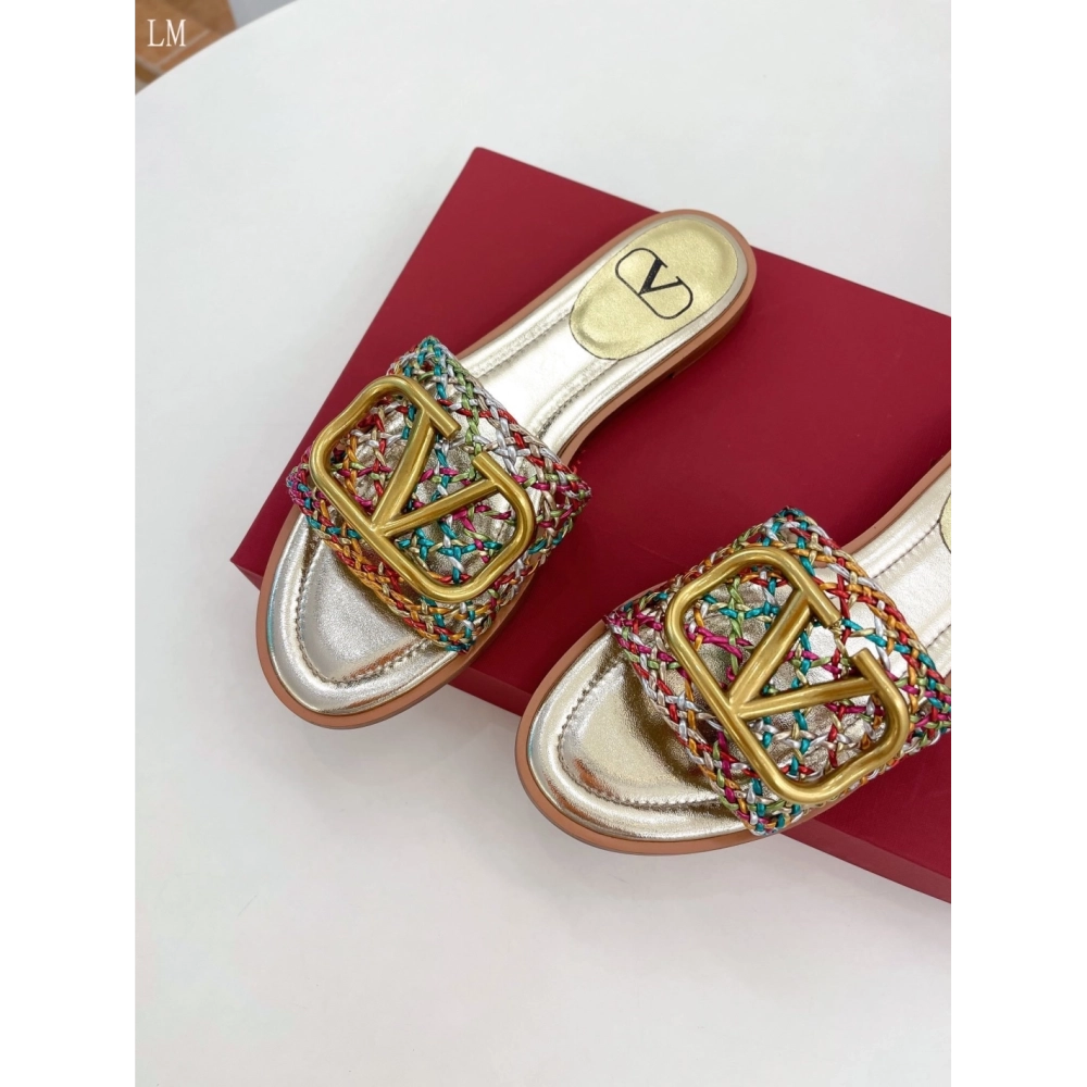 Valentino slippers 066,Valentino Slippers,Slides Slippers,More Brands