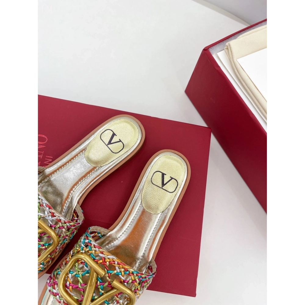 Valentino slippers 066,Valentino Slippers,Slides Slippers,More Brands