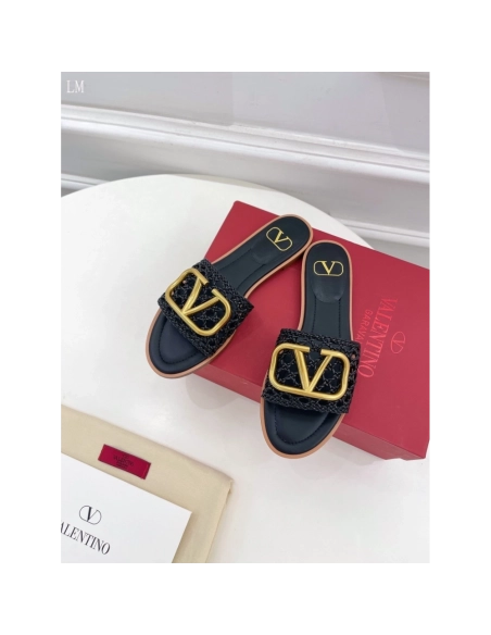 Valentino slippers 067,Valentino Slippers,Slides Slippers,More Brands