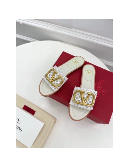 Valentino slippers 068,Valentino Slippers,Slides Slippers,More Brands