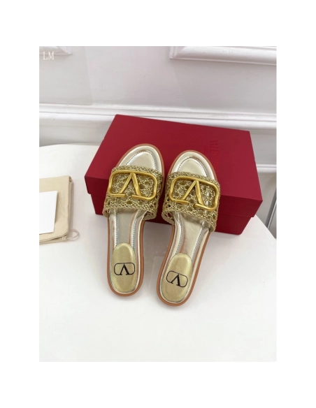 Valentino slippers 069,Valentino Slippers,Slides Slippers,More Brands