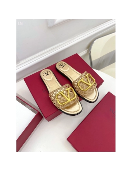 Valentino slippers 075,Valentino Slippers,Slides Slippers,More Brands