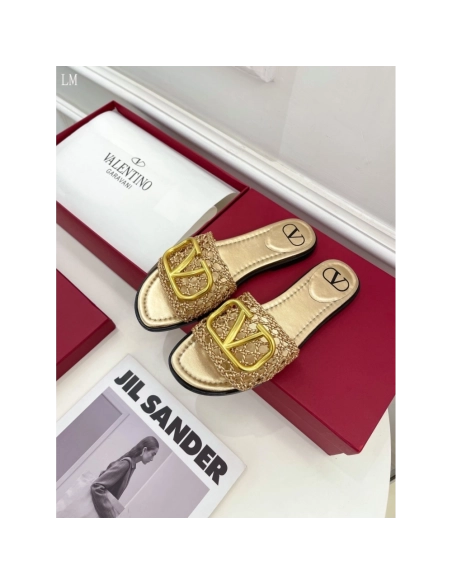 Valentino slippers 075,Valentino Slippers,Slides Slippers,More Brands