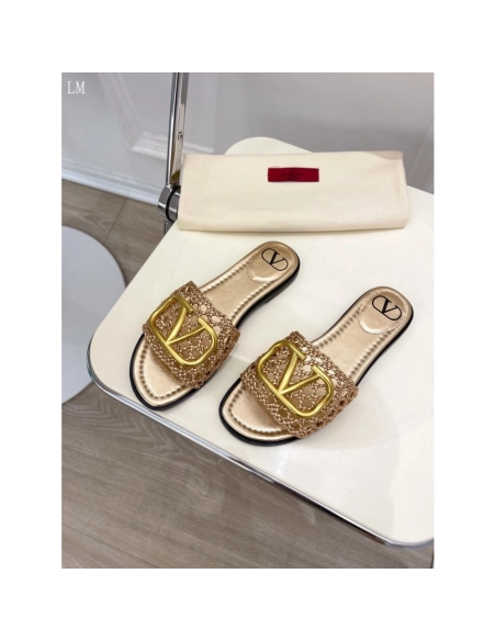 Valentino slippers 075,Valentino Slippers,Slides Slippers,More Brands