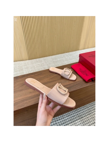 Valentino slippers 104,Valentino Slippers,Slides Slippers,More Brands