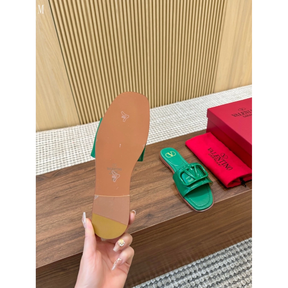 Valentino slippers 105,Valentino Slippers,Slides Slippers,More Brands