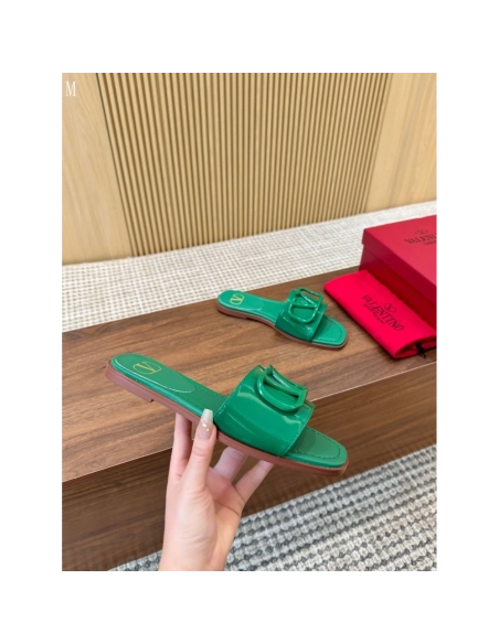 Valentino slippers 105,Valentino Slippers,Slides Slippers,More Brands