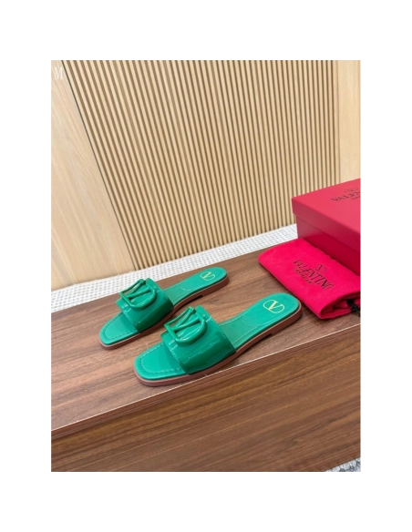 Valentino slippers 105,Valentino Slippers,Slides Slippers,More Brands