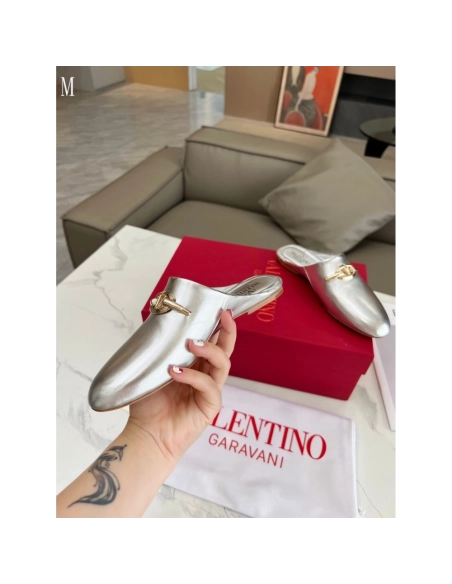Valentino slippers 128,Valentino Slippers,Slides Slippers,More Brands