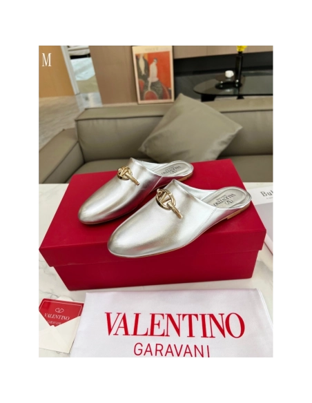 Valentino slippers 128,Valentino Slippers,Slides Slippers,More Brands