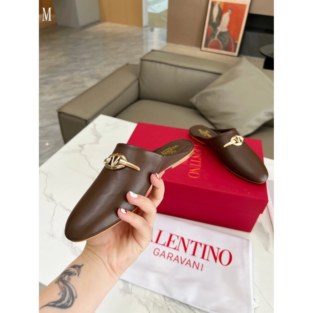 Valentino slippers 131,Valentino Slippers,Slides Slippers,More Brands