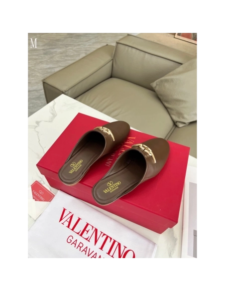 Valentino slippers 131,Valentino Slippers,Slides Slippers,More Brands