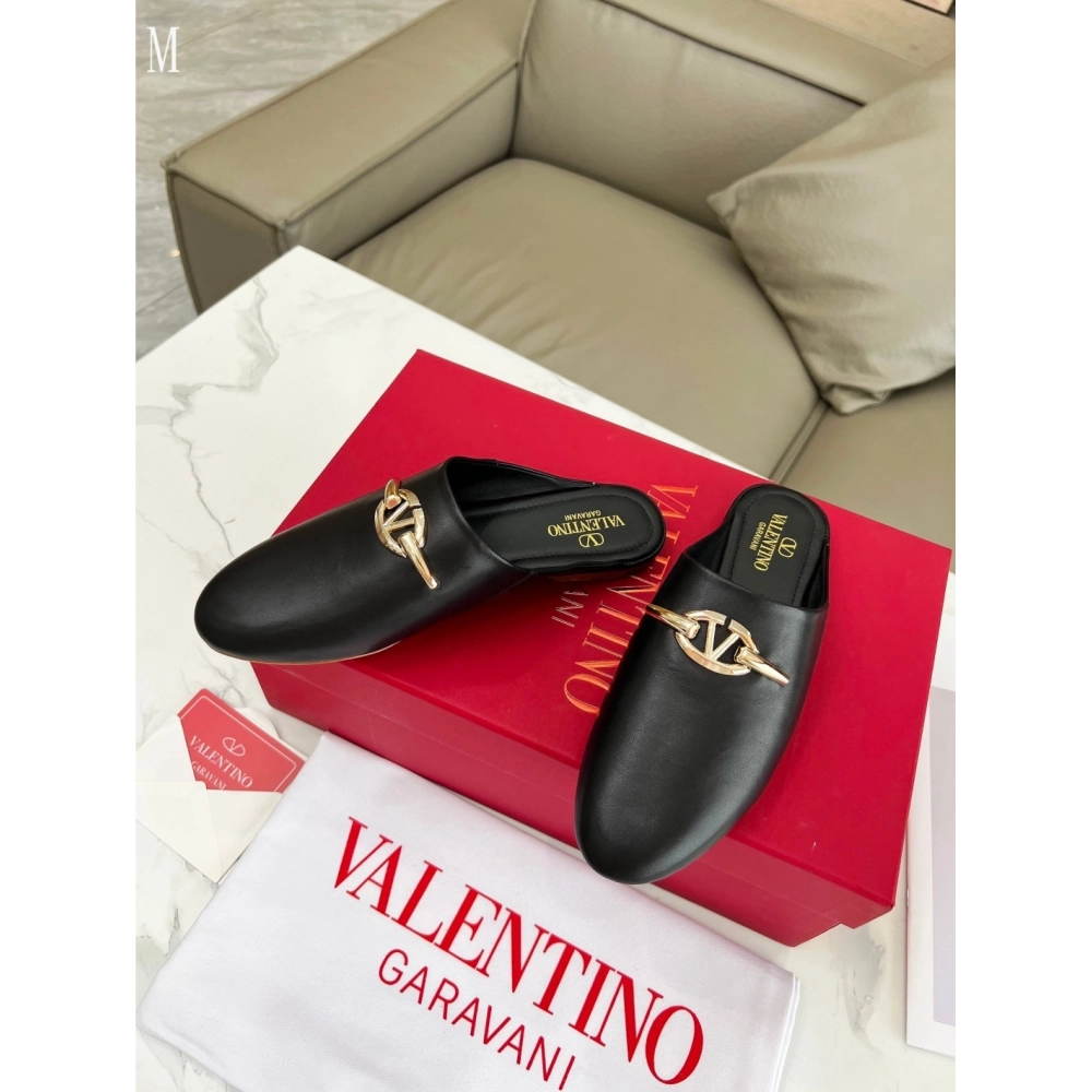 Valentino slippers 132,Valentino Slippers,Slides Slippers,More Brands